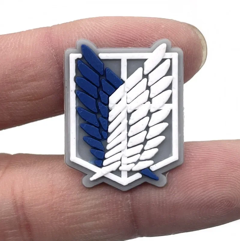Pins pour Crocs L'Attaque des Titans
