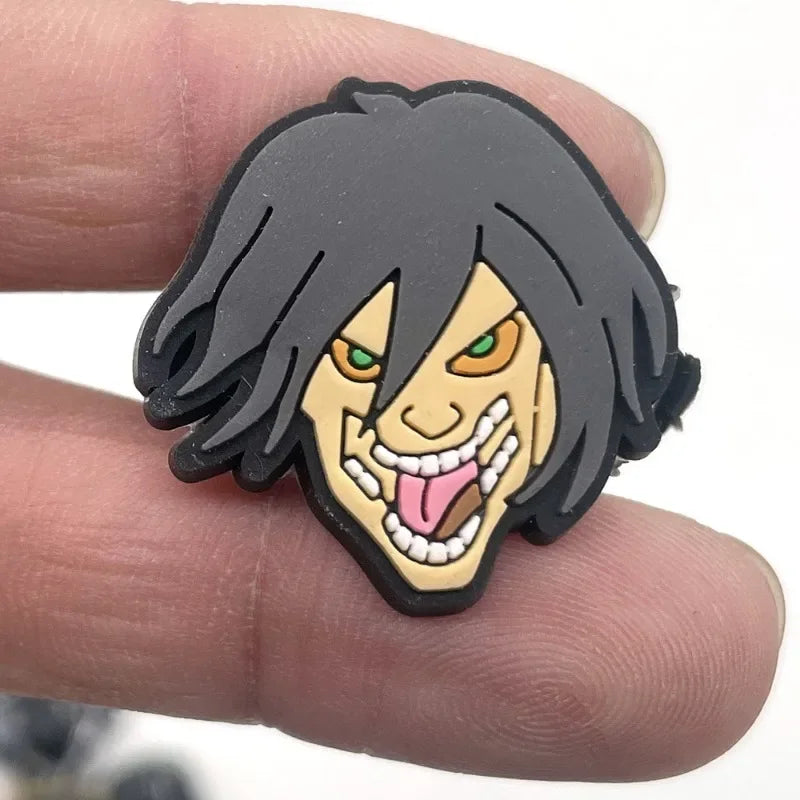 Pins pour Crocs L'Attaque des Titans