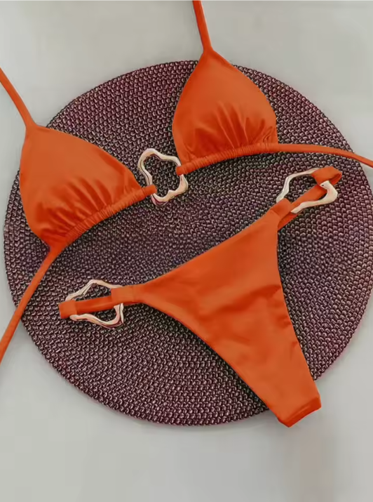 Bikini Couleur Unie avec Bijoux - Maillot de Bain 2 pièces