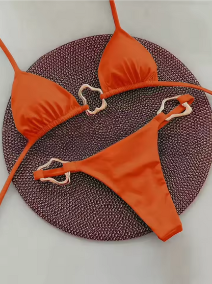 Bikini Couleur Unie avec Bijoux - Maillot de Bain 2 pièces